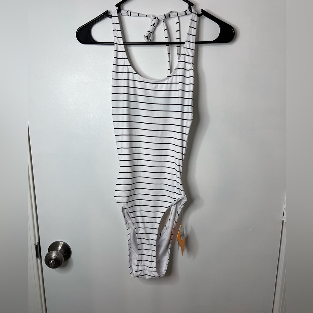 NWT Rip curl one piece - Picture 8 of 8